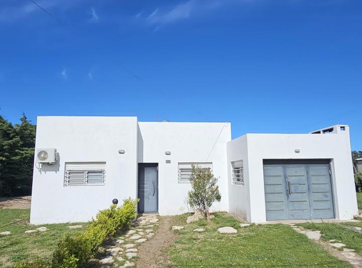 Casa · 92m² · 2 Dormitorios · 1 Cochera