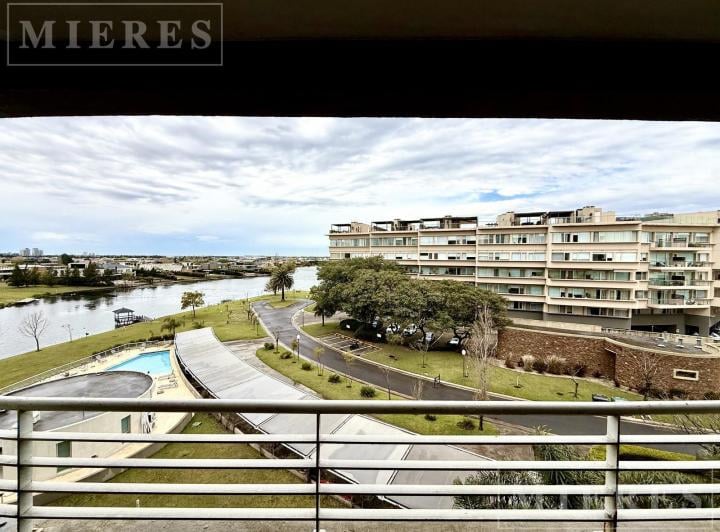 Departamento · 60m² · 2 Ambientes · 1 Cochera