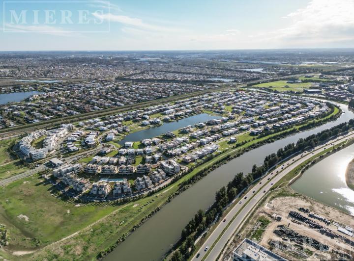 Terreno · 501m²