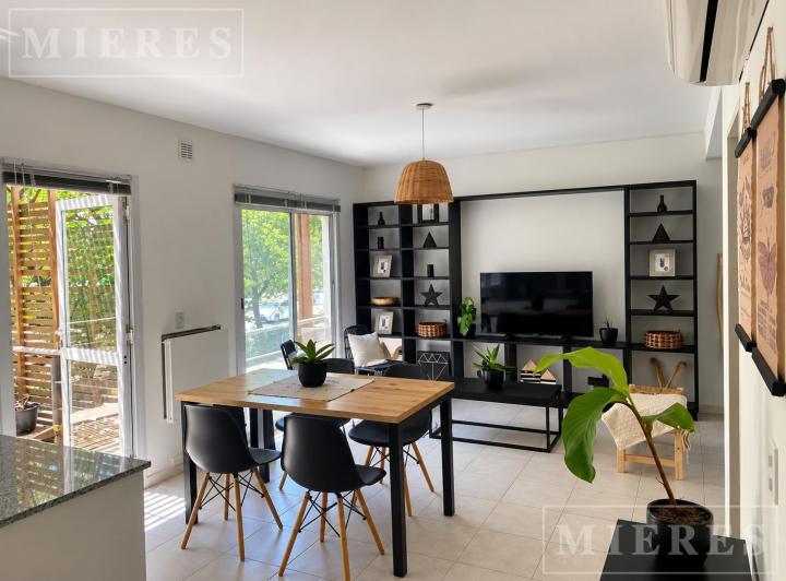Casa · 68m² · 3 Ambientes · 1 Cochera