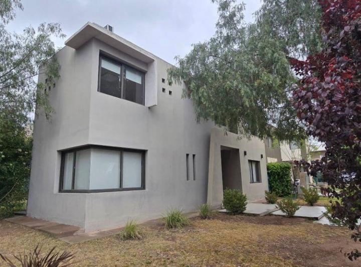 Casa · 186m² · 5 Ambientes