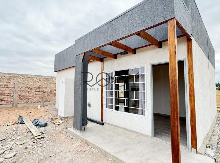 Casa · 48m² · 3 Ambientes · 1 Cochera