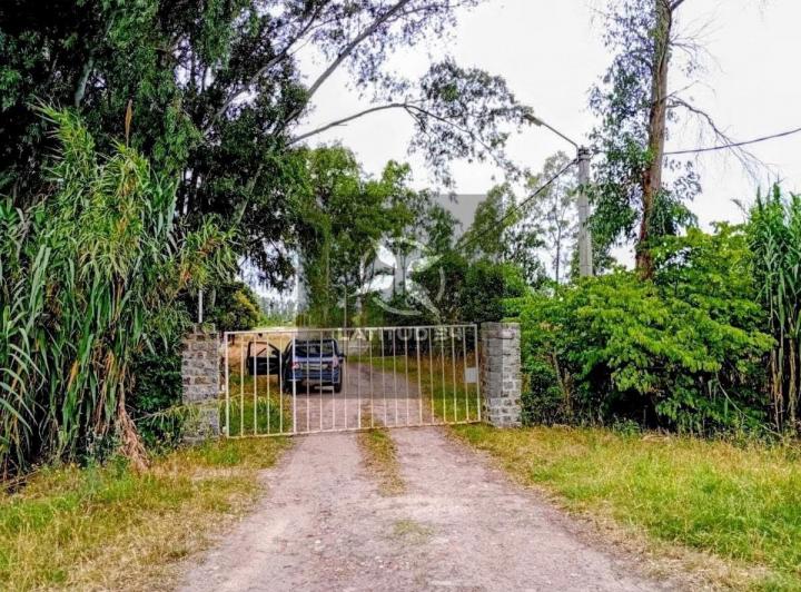 Terreno · 749m²