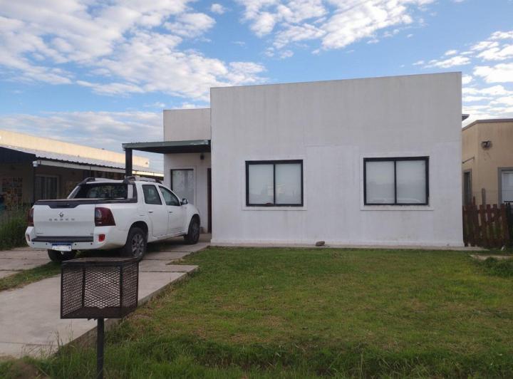Casa · 74m² · 4 Ambientes · 4 Cocheras