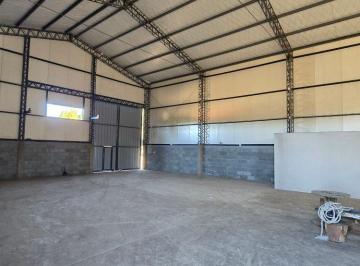 Bodega-Galpón de 1 ambiente, San Martín de los Andes · Depósito de 120 m² en Alquiler en El Portal San Martín de Los Andes Neuquén Patagonia Argentina