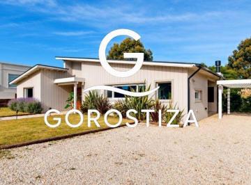 Casa · 163m² · 1 Cochera · Casa en Venta - Costa Esmeralda