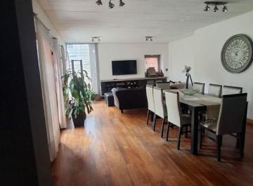 Casa de 8 ambientes, Córdoba · Casa en Alquier Cerro de Las Rosas 3 Dorm. Pileta