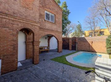 Casa · 160m² · 4 Ambientes · 1 Cochera · Venta Casa 4 Ambientes con Pileta - Pueyrredon