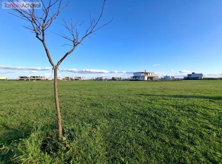 Terreno · 682m²