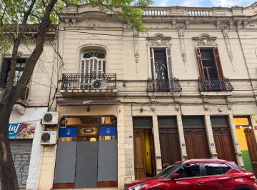 PH · 194m² · 9 Ambientes · Venta | PH Comercial de 164 m² con Doble Ingreso — Centro, Rosario.