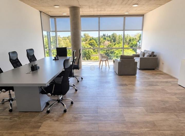 Oficina comercial · 57m² · 1 Cochera