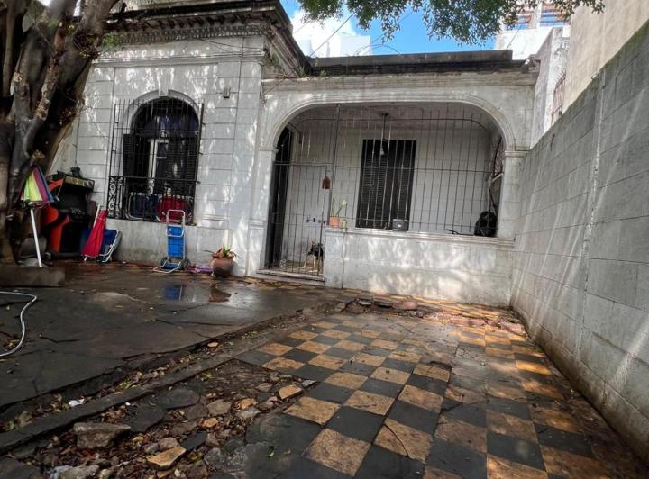 Casa · 300m² · 8 Ambientes