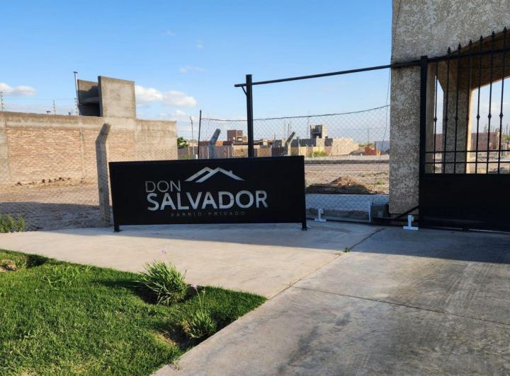 Terreno · 423m²