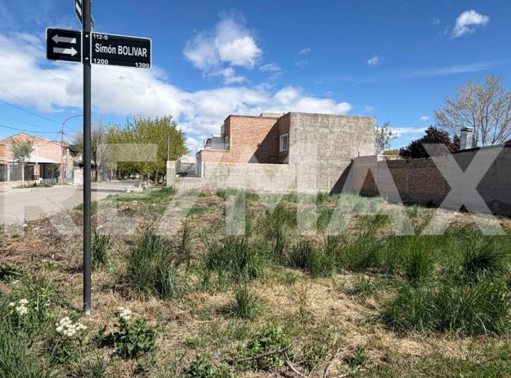 Terreno · 377m²