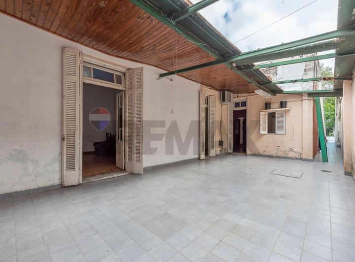 Casa · 145m² · 6 Ambientes · 1 Cochera