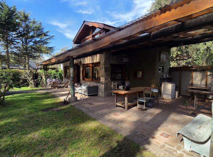 Casa · 40m² · 2 Ambientes · 1 Cochera