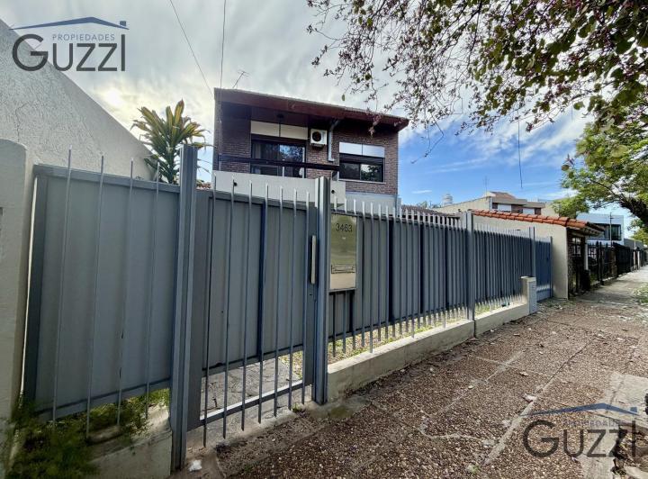 Casa · 224m² · 4 Ambientes · 3 Cocheras