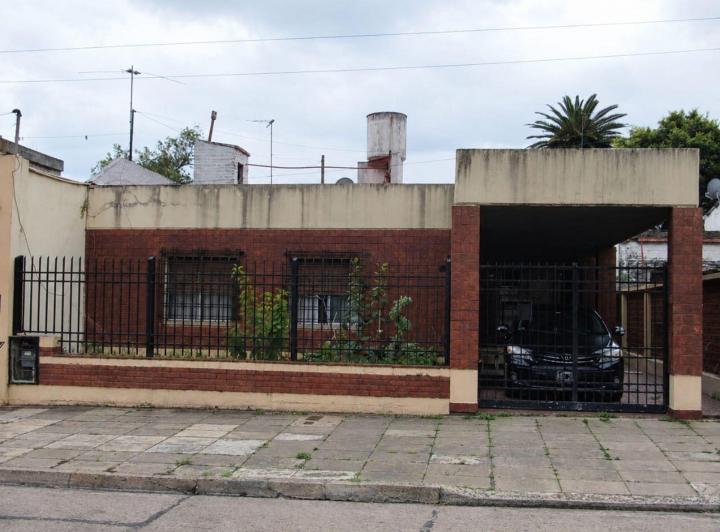 Casa · 110m² · 3 Ambientes · 1 Cochera
