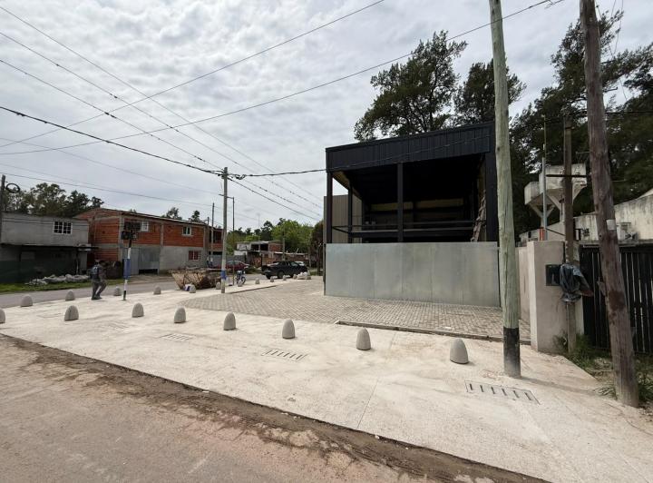 Local comercial · 192m² · 3 Ambientes · 2 Cocheras