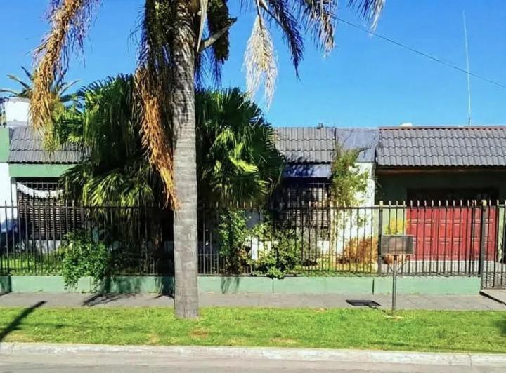 Casa · 500m² · 6 Ambientes · 1 Cochera