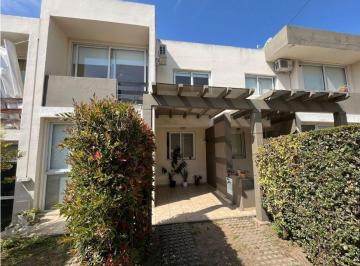 Casa · 76m² · 2 Dormitorios · 1 Cochera · Venta Duplex 2 Dorm. en Complejo | Sol y Lago | Carlos Paz