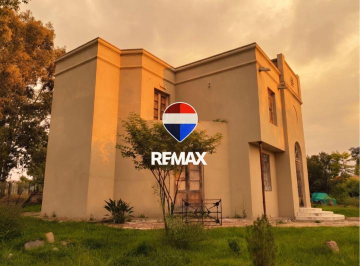Casa · 230m² · 5 Ambientes
