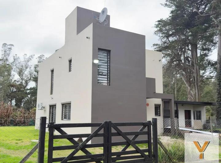 Casa · 180m² · 4 Ambientes