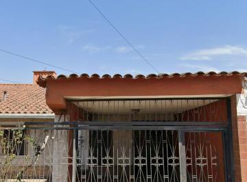 Casa en Venta de 8 ambientes  · Vendo Casa Barrio Modelo Yerba Buena