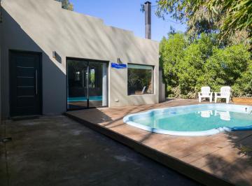 Casa · 106m² · 3 Ambientes · Casa Nueva con Pileta y Deck en Los Acantilados