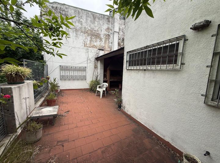Casa · 256m² · 5 Ambientes · 1 Cochera