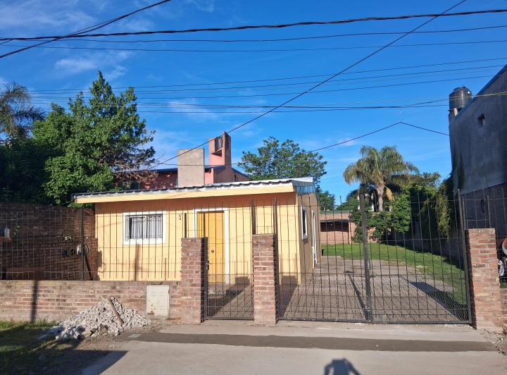 Casa · 70m² · 2 Ambientes · 1 Cochera