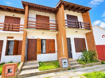 Departamento · 83m² · 3 Ambientes · 1 Cochera · Venta de Duplex en La Lucila de 3 Ambientes