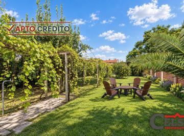 Casa de 3 ambientes, Luján · Casa de Fin de Semana con Viñedo y Parrilla, Jáuregui