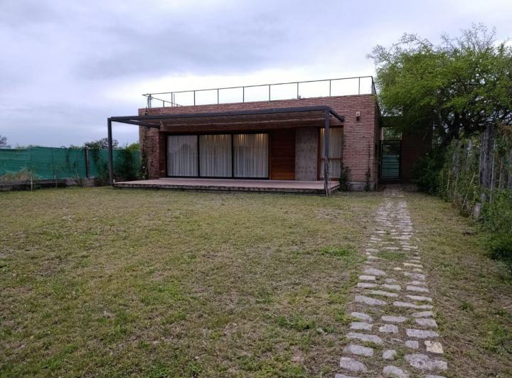 Casa · 136m² · 5 Ambientes · 1 Cochera