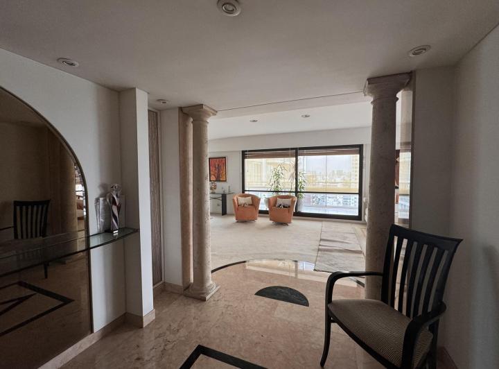 Departamento · 220m² · 5 Ambientes · 2 Cocheras