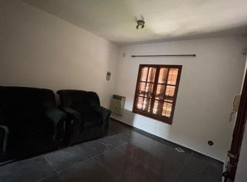 Casa de 6 ambientes, Córdoba · Alquilo Casa
