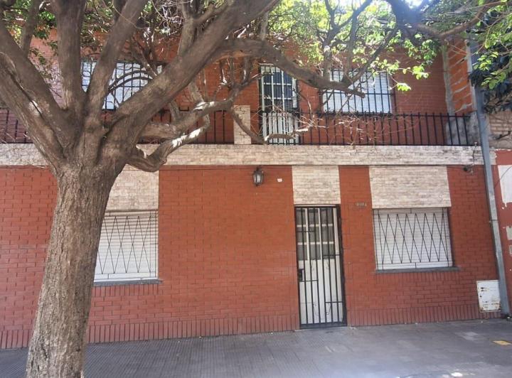 Casa · 200m² · 4 Ambientes