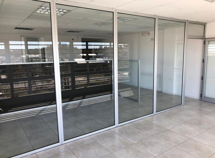 Oficina comercial · 80m² · 3 Ambientes · 1 Cochera