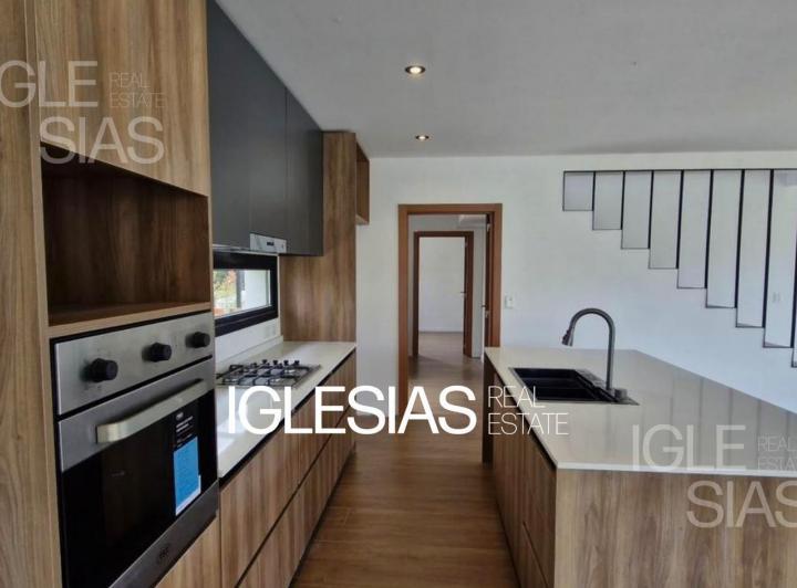 Casa · 223m² · 6 Ambientes