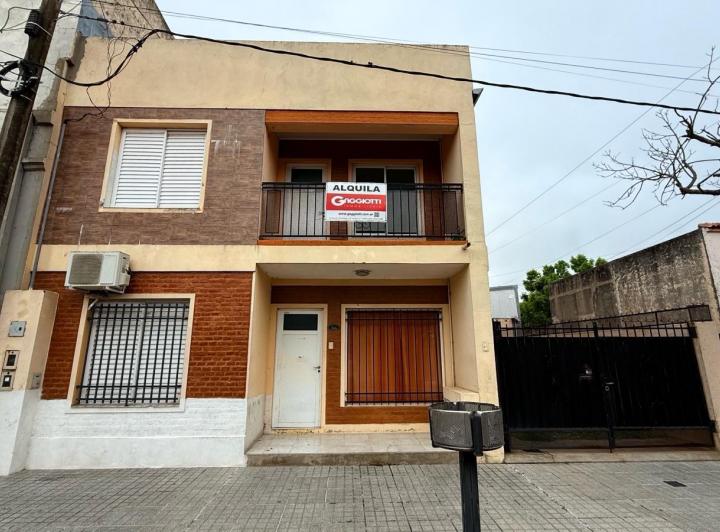Casa en alquiler en Juan de Garay · 3 ambientes