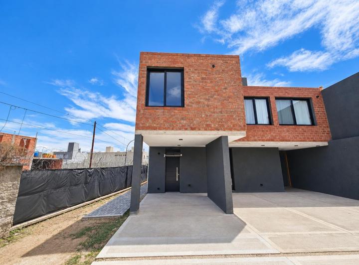 PH · 101m² · 4 Ambientes · 2 Cocheras