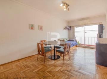 Departamento de 3 ambientes, Villa Urquiza · Semipiso 3 Ambientes con Balcón - en La Mejor Zona de Villa Urquiza