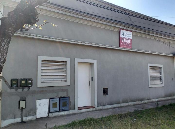 Casa · 300m² · 10 Ambientes · 2 Cocheras