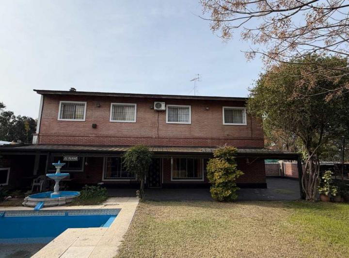 Casa · 207m² · 5 Ambientes · 7 Cocheras