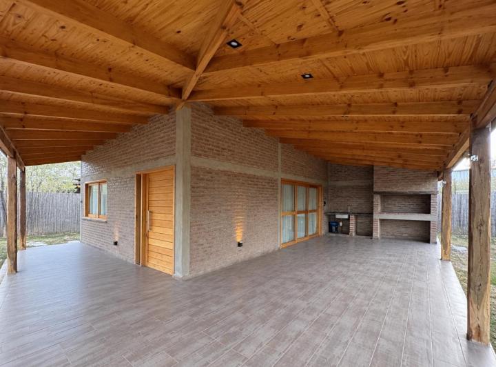 Casa · 150m² · 4 Ambientes · 1 Cochera