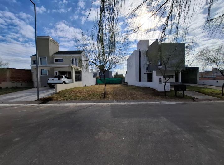 Terreno · 250m²
