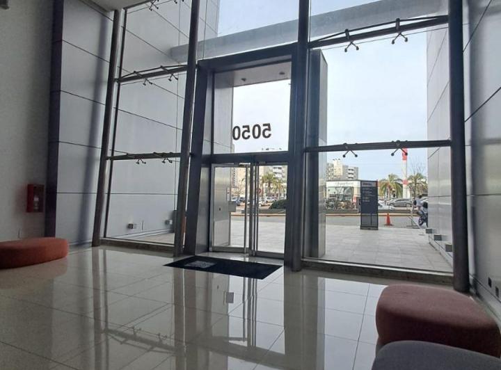 Oficina comercial · 180m² · 1 Ambiente