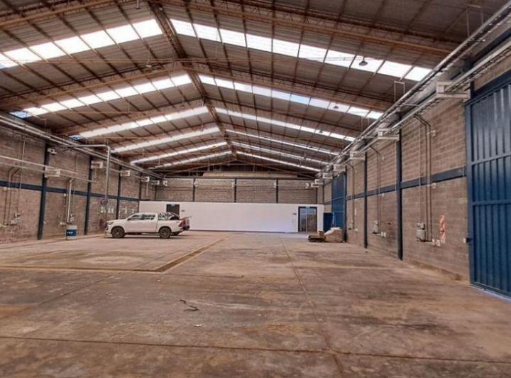 Depósito · 2150m² · 10 Ambientes