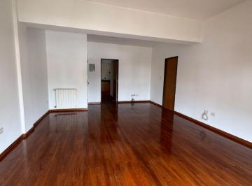 Departamento · 90m² · 6 Ambientes · 1 Cochera · Hermoso Departamento en Alquiler