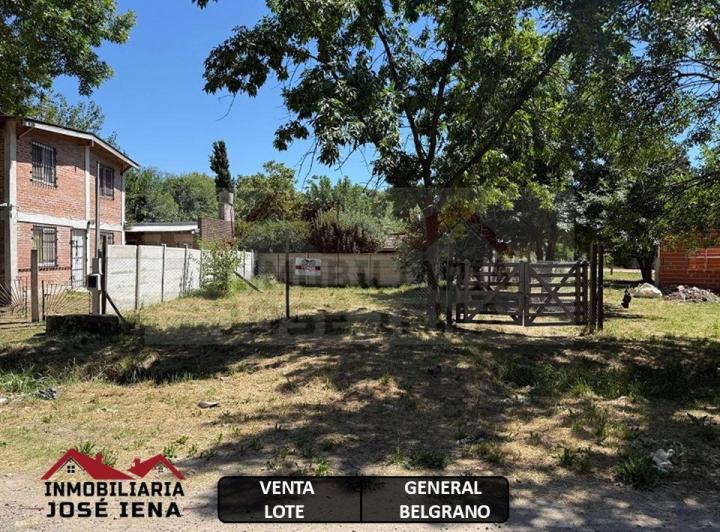 Terreno · 212m²
